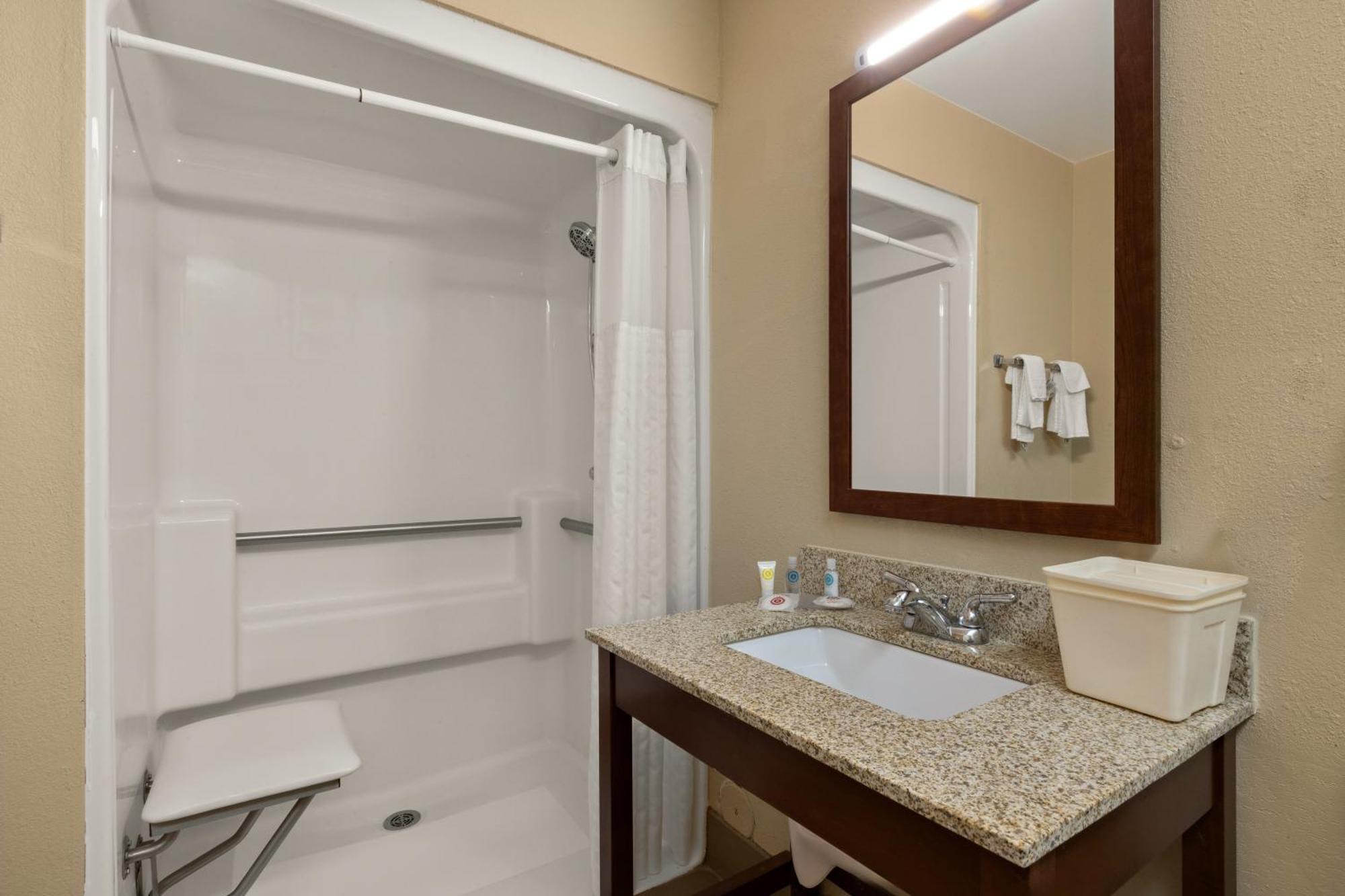 Comfort Inn Bordentown Near Nj Turnpike Extérieur photo